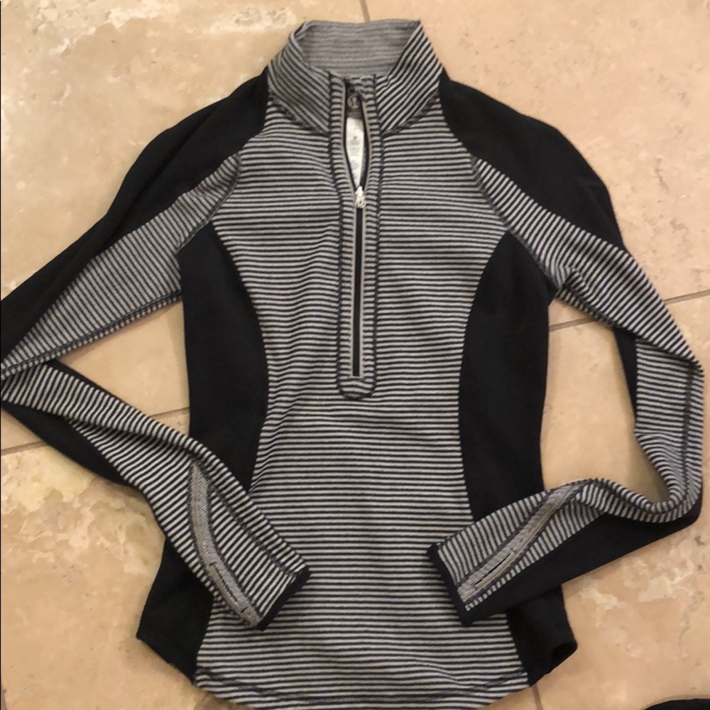 Lulu Lemon Pull over